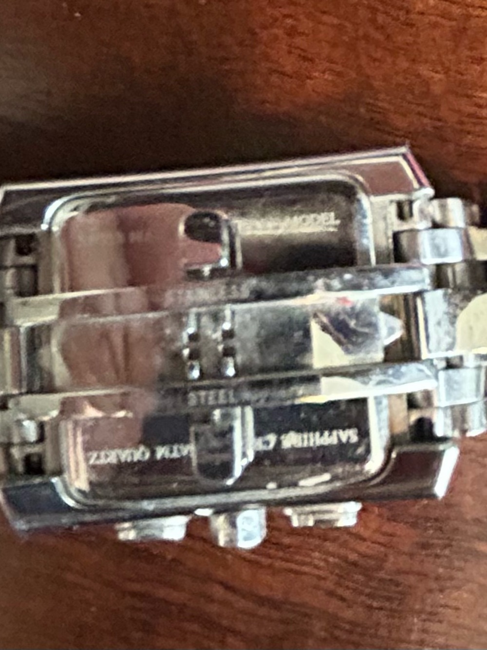 Fendi Orologi 7500G watch with diamond accents. - Picture 7 of 10